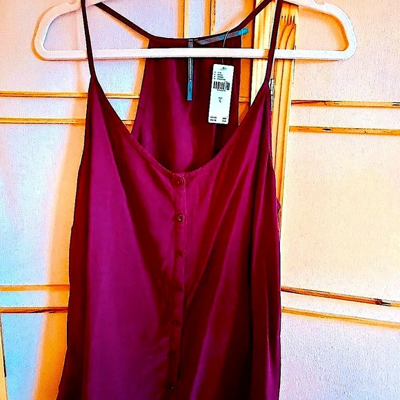 NWT! Rich Wine,Velvety Smooth,SO Soft-Anthropologie’s Jenny Button Cami/tank top - Picture 1 of 11